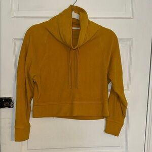 2 for $12 🎉 Old Navy XS Mustard Yellow Women's Sweatshirt